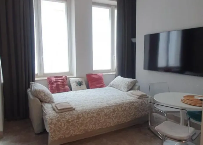 Pink Maison o Centro Piazza Diaz Duomo