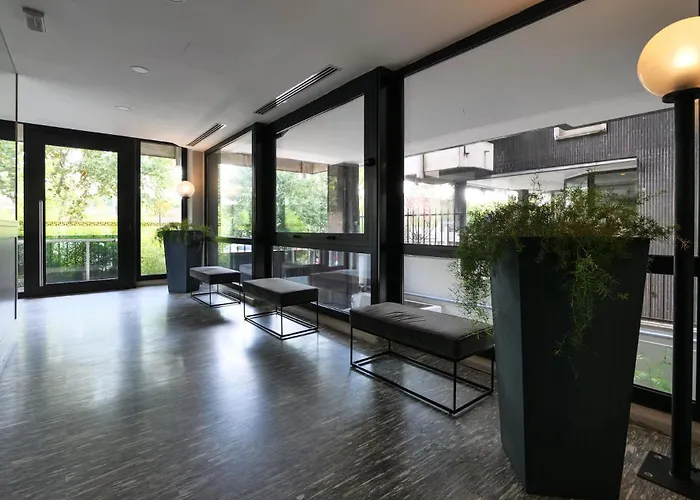 Contempora - Elvezia Park - Studio Overlooking The Park - E14